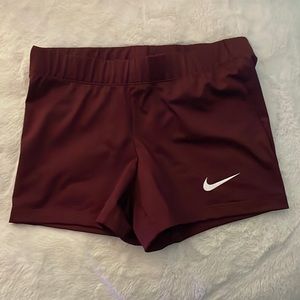 Nike Womens Dri FIT Stock 3" Compression Shorts. Size Small. Color Marron